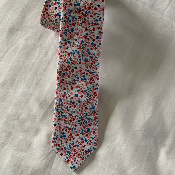 New Mens’s Bar III Floral Long Tie - Picture 2 of 3